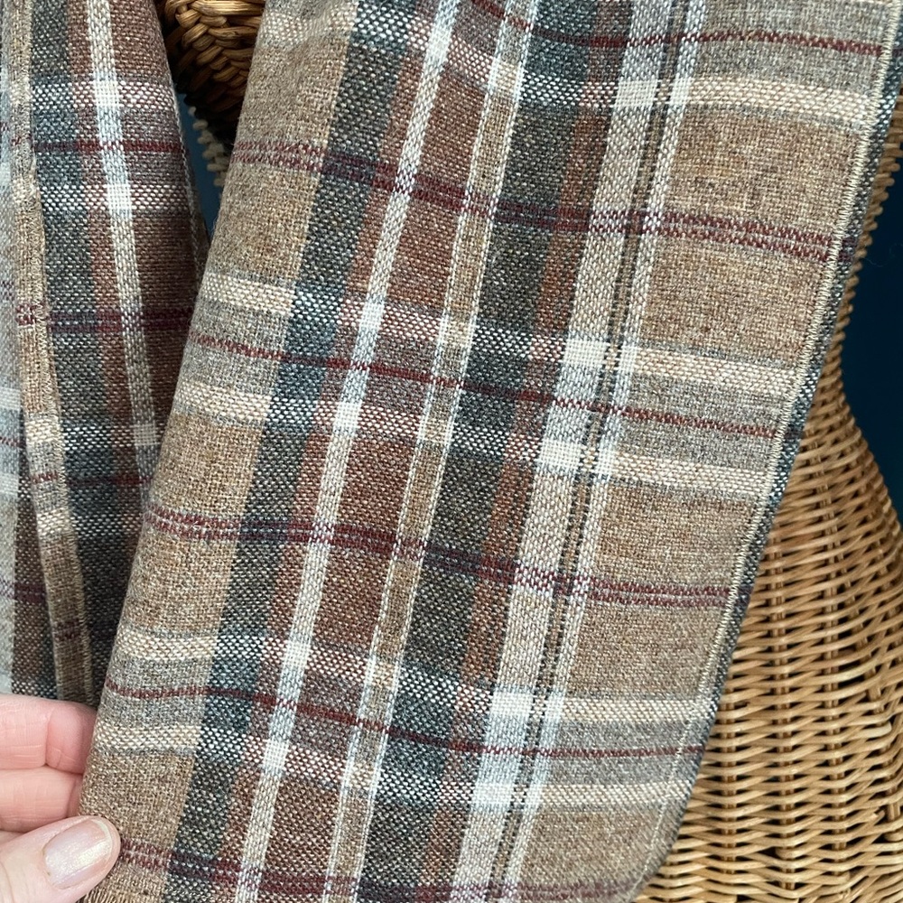 Vintage Saks Fifth Avenue Tan Brown Plaid Scarf 11x54 EUC Unisex - Picture 5 of 6